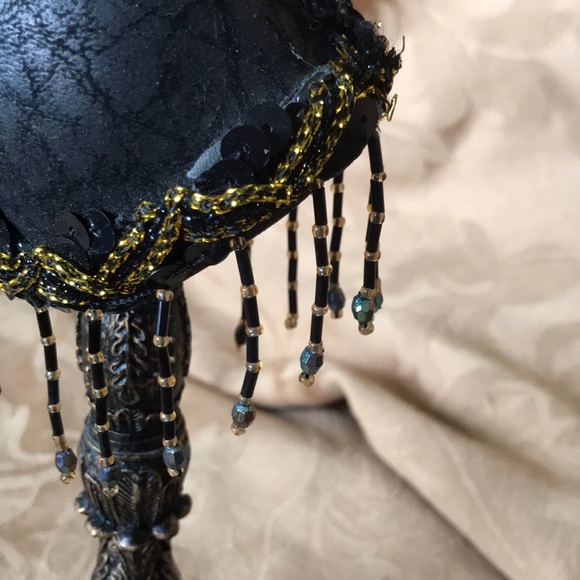 🟠 Dress Form Decor Piece - Picture 6 of 6